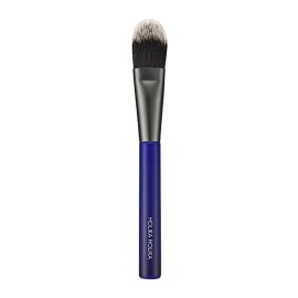 Плоская кисть для тональных основ Magic Tool Flat Foundation Brush