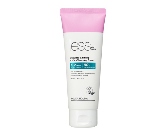 Less on Skin Redness Calming CICA Cleansing Foam