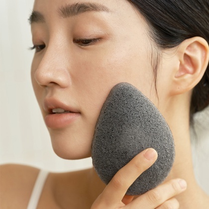 Konjac näopesukäsn söega Purable Konjac Sponge - Charcoal (4603)